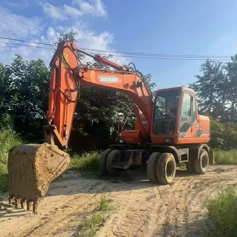 Second-hand Doosan 80 Wheeled Excavator